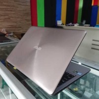 Asus Zenbook UX510UXK core i7-7500U Nvidia GTX 950M 15 FHD laptop