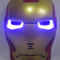 Jual mainan anak berkualitas Topeng Iron Man Merah Lampu Murah