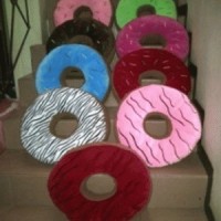 Jual bantal donat donut natal tahun baru new year imlek velboa reseller dro Murah