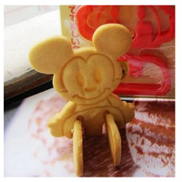 Jual cetakan kue biskuit bentuk winnie the pooh mickey mouse lucu - HKN195 Murah