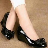 Jual SALE SEPATU WANITA WEDGES HITAM - WEDGES POLKADOT TERMURAH Murah