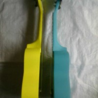 Jual Ukulele smile dop blue and yellow import China Murah