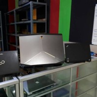 Dell Alienware 18 core i7 Nvidia GTX 780M SLI laptop bkn msi 17 970m