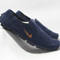 Jual Sepatu Nike slop on biru navy casual suede formal santa Limited Murah