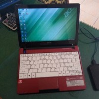 Laptop Notebook Acer Aspire One 722 Second Mulus Seperti Baru