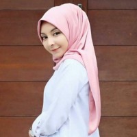 Jilbab Segiempat Satin Velvet ukuran 150x150