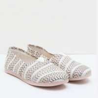 Jual Sepatu kanvas wanita ppyong wakai vans toms salur kream Murah