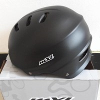 HELM BMX MXL HITAM