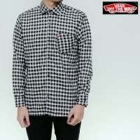 Kemeja Casual Pria - Cowok Surfing - Skate - Distro Flanel Vans K.6398