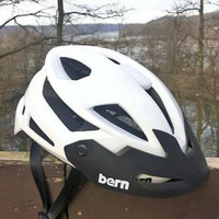 Helm Bern FL-1 Trail - Gloss White