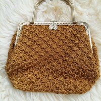 Tas Rajut Handmade Untuk Pesta Gagang/Handle Emas not Dowa Denina