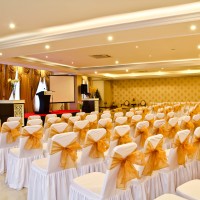 Sewa Rental Kursi Futura Kursi Event dan Cover Kursi Elegant