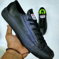 Obral Sepatu Murah ConVerse Kulit Pendek Full Black Man Grade Original