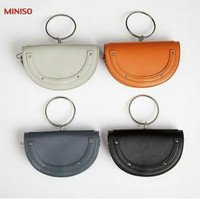 tas setengah lingkaran ring miniso
