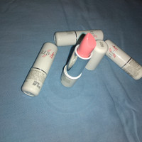 lipstik red a