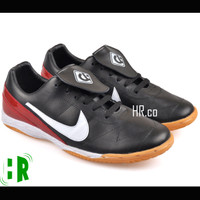 sepatu futsal cowok/sport shoes/ NO nike adidas nobleman/olahraga pria