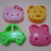 Jual Pencetak / Cetakan Roti Sandwich Mold Motif Karakter Hello Kitty, Bear Beruang, Cars Mobil dll Murah