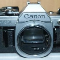 KAMERA SLR FILM CANON AE-1 + Canon FD 50mm f/1.8 Berkualitas