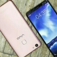 vivo v 7 plus kamera 24 mp ,4ram