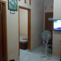 Kamar/Penginapan di Pangandaran; Bungalow AC/Fan murah,bersih,nyaman.