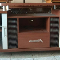 Meja Rak TV merk Toppan