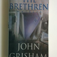 Novel bekas The Brethren -Majelis- karya penulis John Grisham