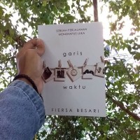 Novel Garis Waktu