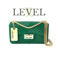 Tas selempang wanita merk Level warna hijau yang elegan dan unik