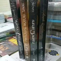 Novel A.FUADI - 1 PAKET 4 BUKU - RANAH 3 WARNA - NEGERI 5 MENARA -