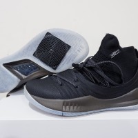 SEPATU BASKET UA CURRY5 HIGH PI DAY
