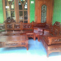 Kursi tamu sudut mahkota kayu Jati
