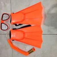 ALAT SNORKLING / KACAMATA SNORKELING/ RENANG + GOOGLES KAKI KATAK ANAK