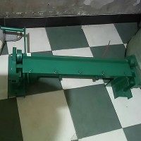 mesin penjepit klem klep kaleng seng kalender kalendar calender