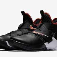 Sepatu Basket - Nike Lebron Soldier XII SFG Bred - PRM