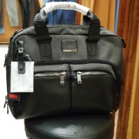 tas laptop brief pria tumi