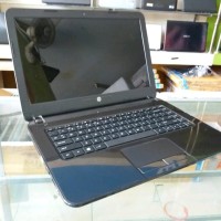 Laptop HP 14 AMD A4 5000 Ram2gb Vga ati radeon Black like new