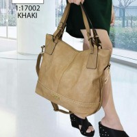TAS MERK ZARA HARGA : 225RB SERI : 17002 KUALITAS : SEMPREM BAHAN