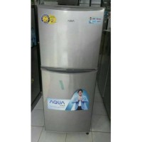 BIG PROMO 15% AQR-D240 Kulkas Dua Pintu AQUA NO FROST Low Watt 105W