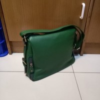 TAS SELEMPANG WANITA TAS KULIT ASLI WARNA HIJAU