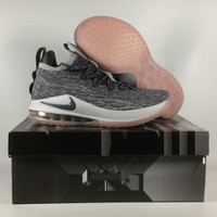 Sepatu Basket Lebron 15 Low Oreo Tapak Pink
