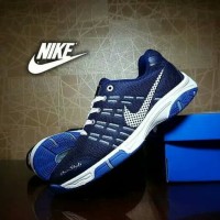 Sepatu Sport Pria Nike Airmax (Badminton)