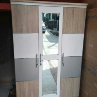 Lemari 3 Pintu Olympic Navaro