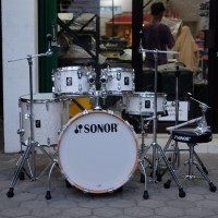 Drum Set Sonor AQ2 stage White Pearl 5 Pcs