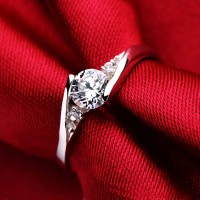 Cincin Kawin Tunangan Emas Putih 75% D.121 (SINGLE)
