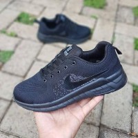 sepatu pria. merk nike zoom. warna hitam. murah