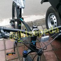 Sepeda MTB Thrill Vanquish 3 Ban 27,5in