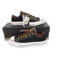 Sepatu Converse All Star Premium Pendek Hitam Putih ,Grade Original