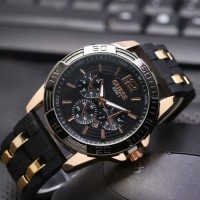 jam tangan pria keren Guess rosegold Black Rubber plat Black Quality