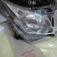 lampu depan/ reflektor vario 125 ori AHM onderdil top