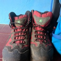 sepatu gunung consina tower trekk